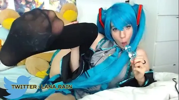 XXX Lana Rain fazendo cosplay como um show de dildo de vidro Miku energia Filmes