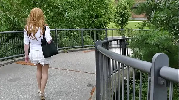 XXX Crossdresser walking on bridge energifilmer