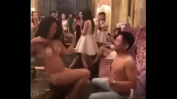 XXX Sexy girl in Karaoke in Cambodia ภาพยนตร์พลังงาน