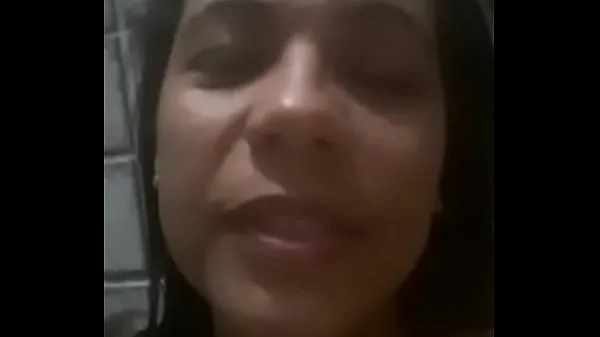 XXX Safada cayó sobre la red masturbándose como amante profesional películas sobre energía