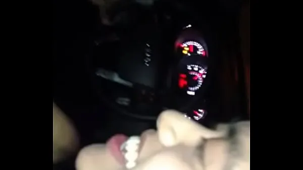 XXX Sucking in my step uncle's car 에너지 영화