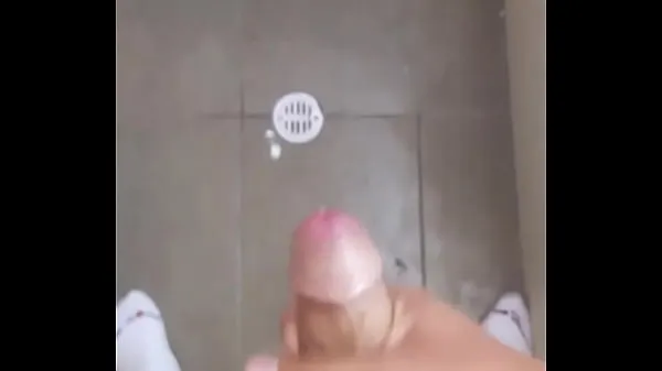 XXX I get a lot of milk in the shower energifilmer