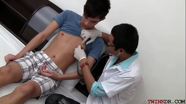 XXX Asian twink gets examined and breeded from behind by doctor energifilmer