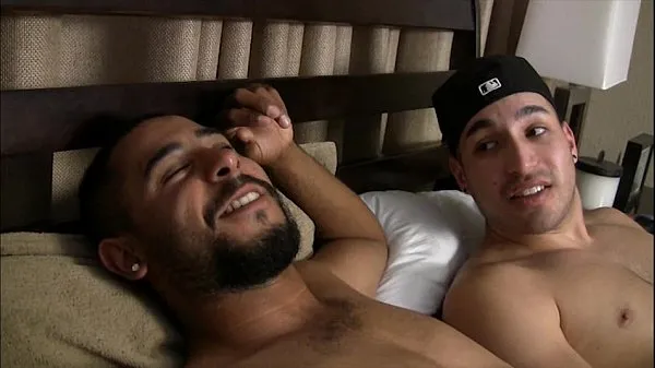 XXX Latino bro’s jerking each other and suck energifilmer