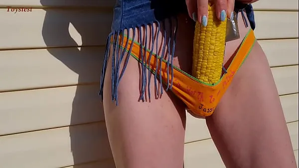 XXX Corn is Good For My Stepsister's Pussy filmy energetyczne