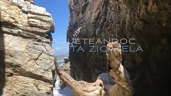 XXX La Punta Zicatela ChaqueteandoC Si te gustan las actividades al aire libre, WS y la masturbación; te encantará ver a dándose placer en la famosa playa de surf La Punta Zicatela en Oaxaca M películas sobre energía