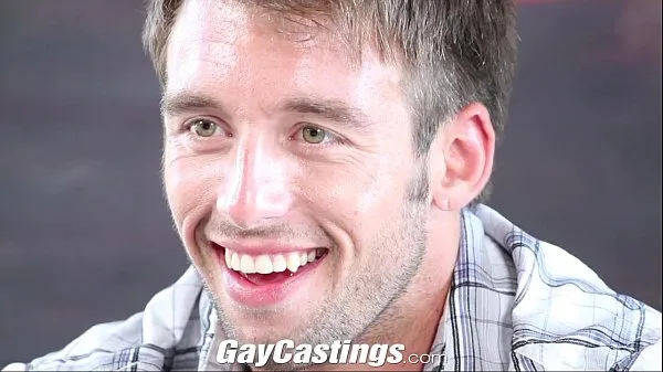 XXX GayCastings Hunky contractor shows off and jerks أفلام الطاقة