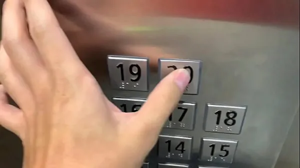 XXX Sexo em público, no elevador com um estranho e eles nos pegam energia Filmes